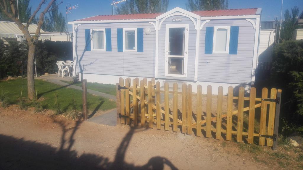 Camping Cubillas Cubillas de Santa Marta Bagian luar foto