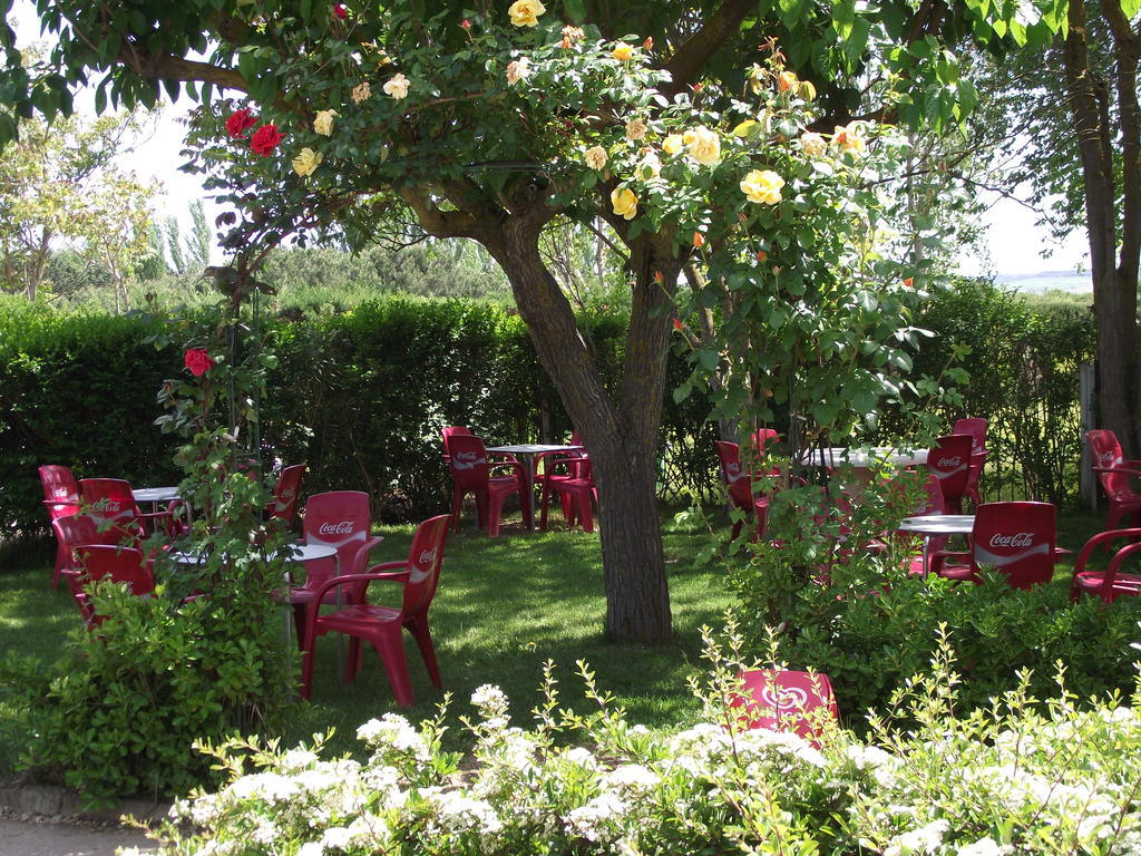Camping Cubillas Cubillas de Santa Marta Bagian luar foto